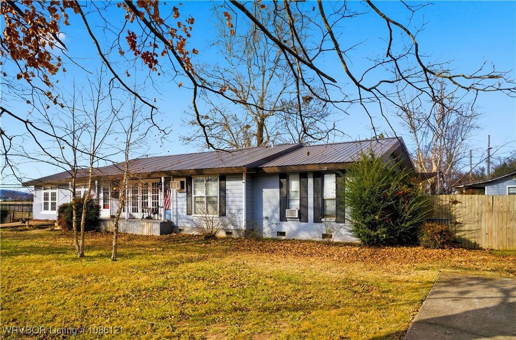 625 W Allison Avenue, Stilwell, OK 74960