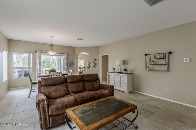 4008 S Via Del Picamaderos, Green Valley, AZ 85622