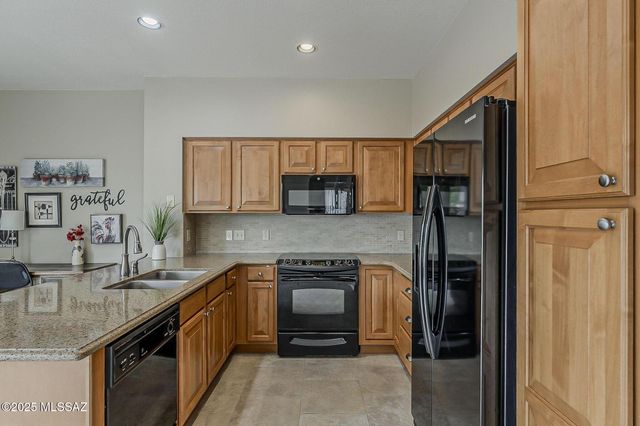 4008 S Via Del Picamaderos, Green Valley, AZ 85622