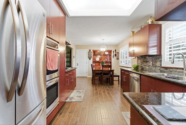 2710 Aspen Street, Hanford, CA 93230