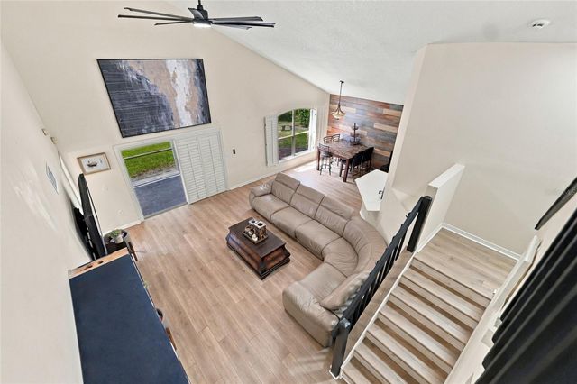 17704 NATHANS DRIVE, Tampa, FL 33647