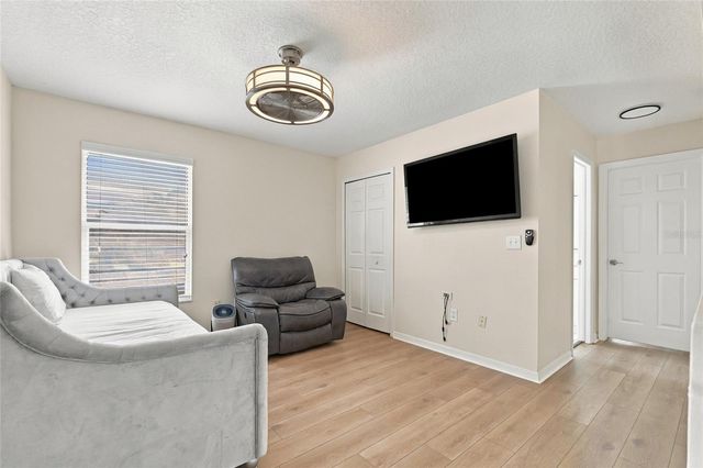 17704 NATHANS DRIVE, Tampa, FL 33647