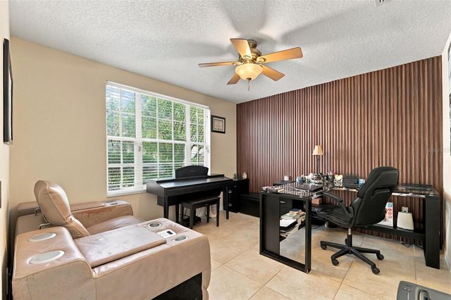 17704 NATHANS DRIVE, Tampa, FL 33647