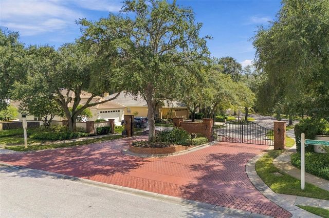 17704 NATHANS DRIVE, Tampa, FL 33647