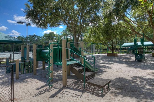 17704 NATHANS DRIVE, Tampa, FL 33647