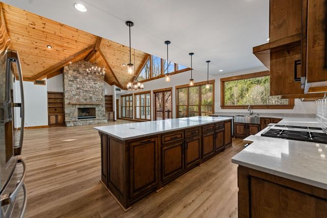 120 Cohutta Ranch Road, Blue Ridge, GA 30513