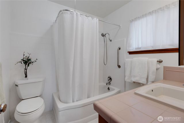 1167 McKinley Street, Enumclaw, WA 98022
