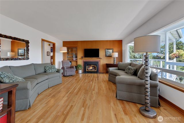 1167 McKinley Street, Enumclaw, WA 98022