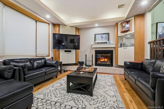 46 Margin Drive W, Shirley, NY 11967