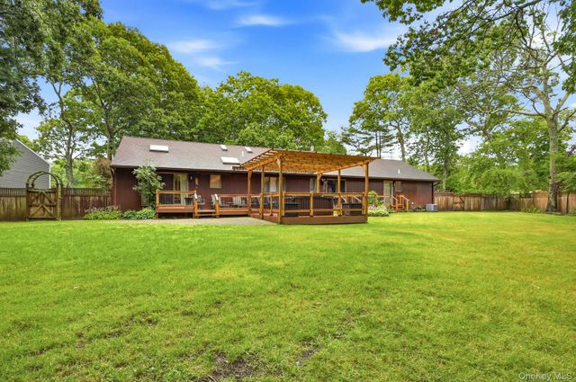 46 Margin Drive W, Shirley, NY 11967