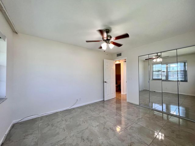 136 Somerset G, West Palm Beach, FL 33417