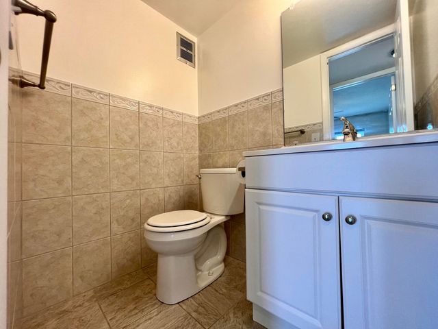 136 Somerset G, West Palm Beach, FL 33417
