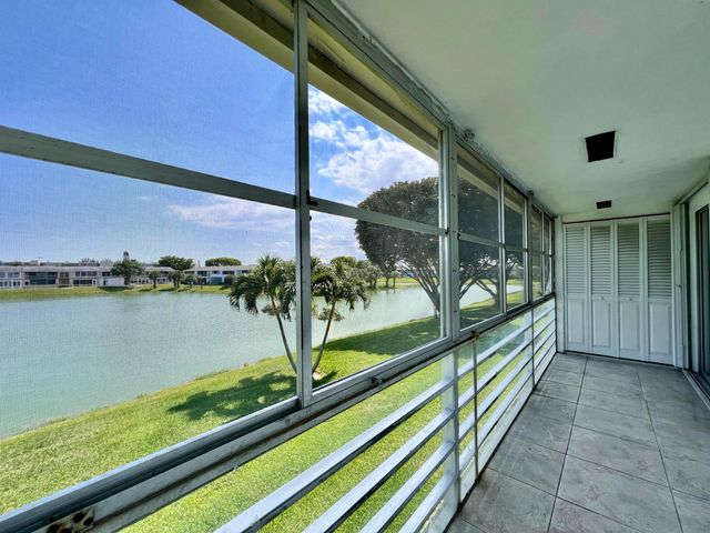 136 Somerset G, West Palm Beach, FL 33417