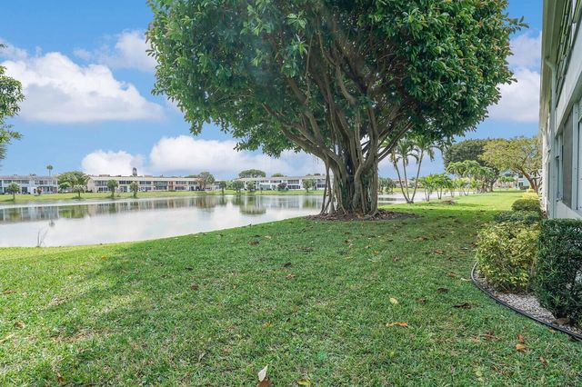 136 Somerset G, West Palm Beach, FL 33417