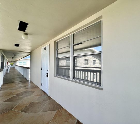 136 Somerset G, West Palm Beach, FL 33417