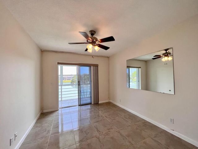 136 Somerset G, West Palm Beach, FL 33417