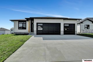 958 W Avondale Street, Lincoln, NE 68523