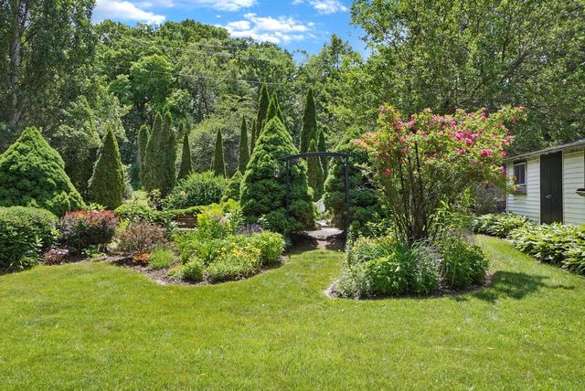 555 State Highway 33, West Bend, WI 53095