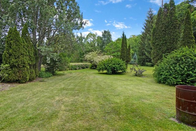 555 State Highway 33, West Bend, WI 53095