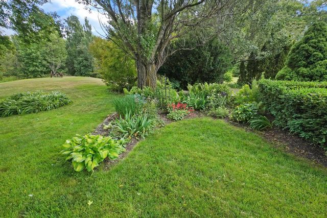 555 State Highway 33, West Bend, WI 53095