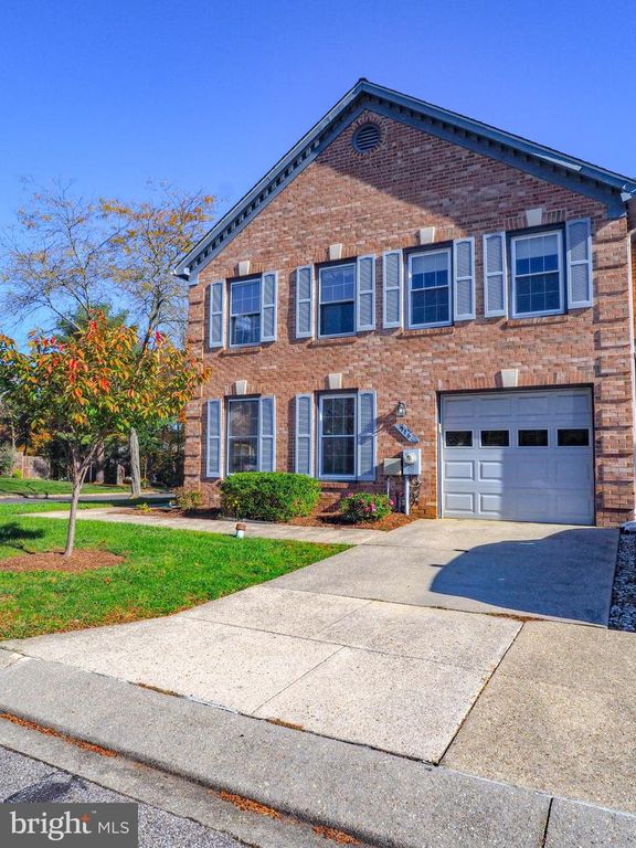Image 2 of property listing at 916 SEXTANT WAY, Annapolis, MD 21401