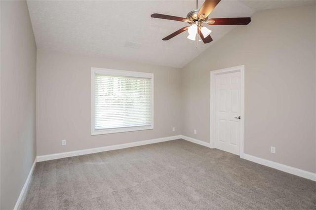 5382 Valley Forest Way, Flowery Branch, GA 30542