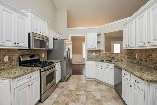 5382 Valley Forest Way, Flowery Branch, GA 30542