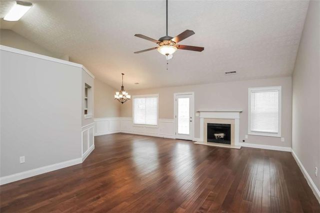 5382 Valley Forest Way, Flowery Branch, GA 30542