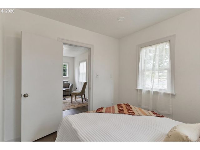 3419 ARBON St Ne, Salem, OR 97301