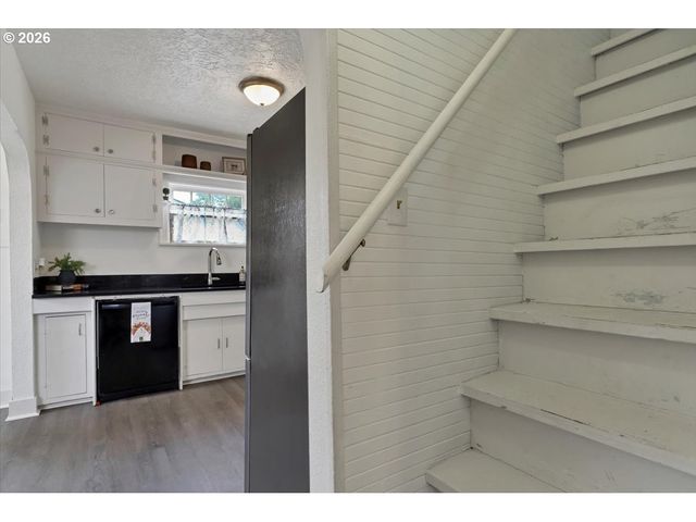 3419 ARBON St Ne, Salem, OR 97301
