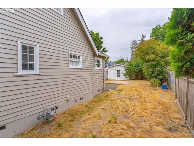3419 ARBON St Ne, Salem, OR 97301