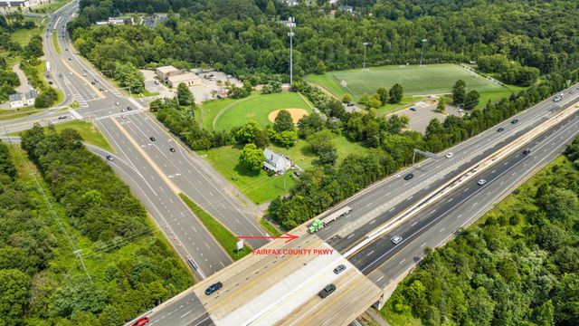 12115 BRADDOCK, Fairfax, VA 22030