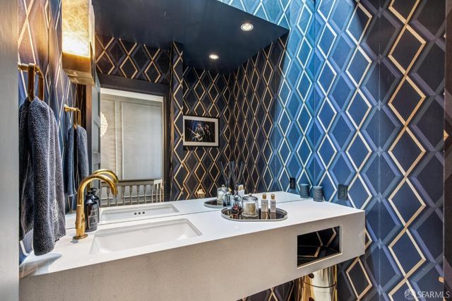 2628 Laguna Street, San Francisco, CA 94123