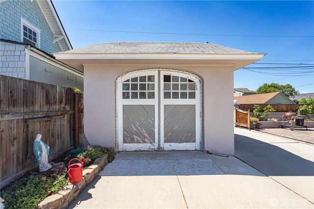 146 S Delaware Avenue, Wenatchee, WA 98801