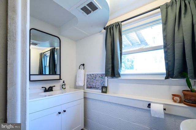 238 PENNBROOK AVE, Lansdale, PA 19446