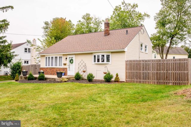 238 PENNBROOK AVE, Lansdale, PA 19446