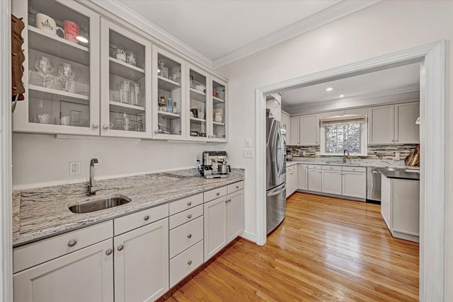 3404 Woodland Hills LN, Roanoke, VA 24014