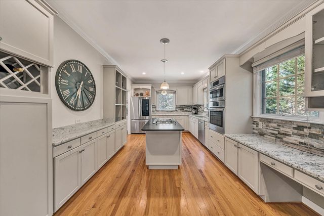 3404 Woodland Hills LN, Roanoke, VA 24014