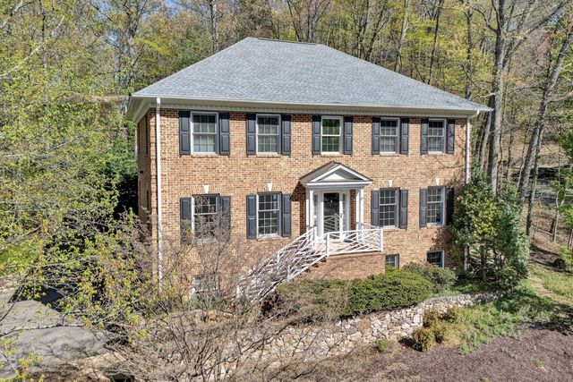 3404 Woodland Hills LN, Roanoke, VA 24014
