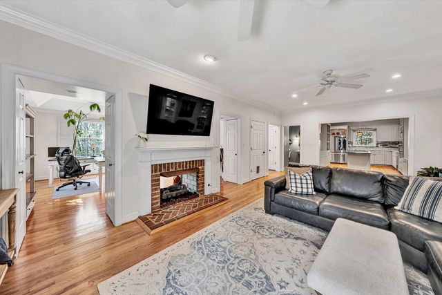 3404 Woodland Hills LN, Roanoke, VA 24014