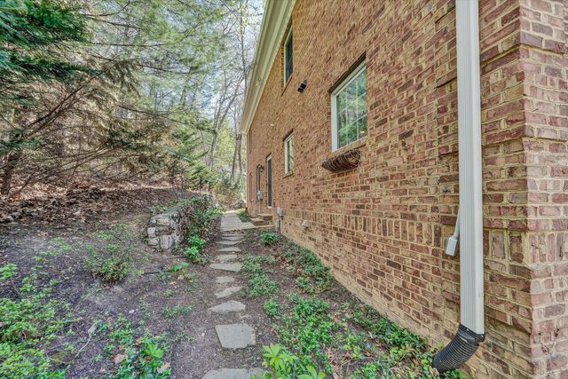 3404 Woodland Hills LN, Roanoke, VA 24014