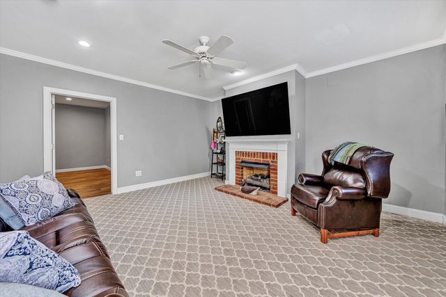 3404 Woodland Hills LN, Roanoke, VA 24014