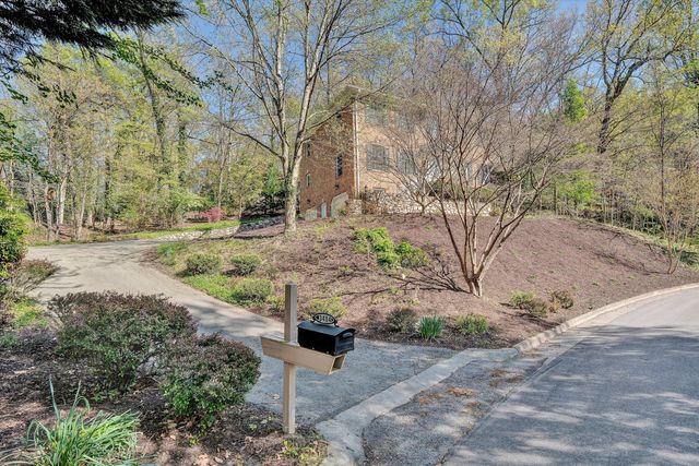 3404 Woodland Hills LN, Roanoke, VA 24014