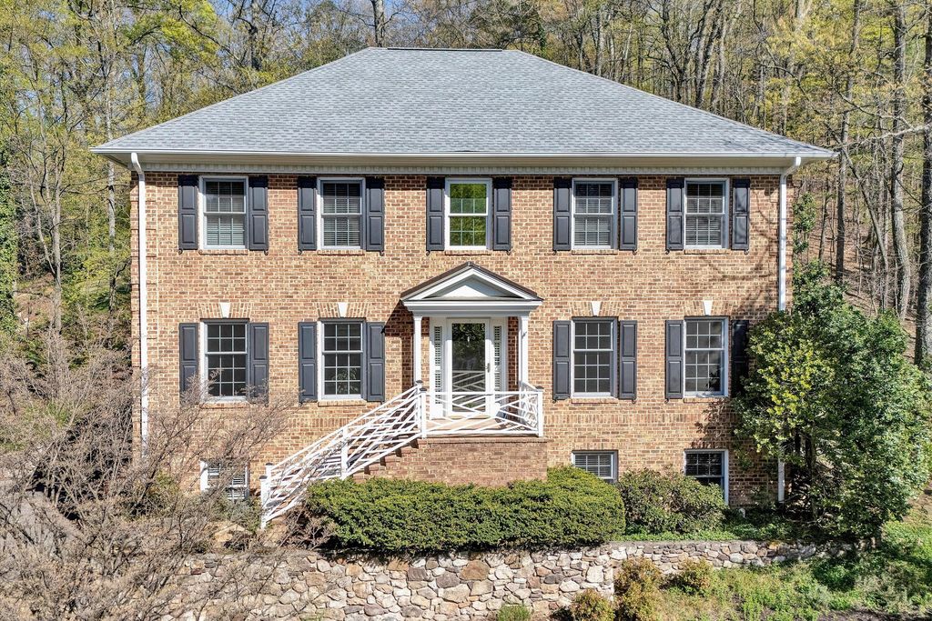 3404 Woodland Hills LN, Roanoke, VA 24014