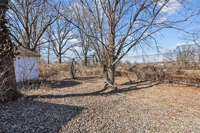 10605 Dunkeld Circle, St Louis, MO 63137