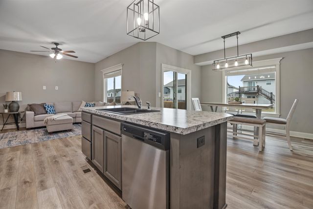 1842 S Bedford St, Wichita, KS 67207