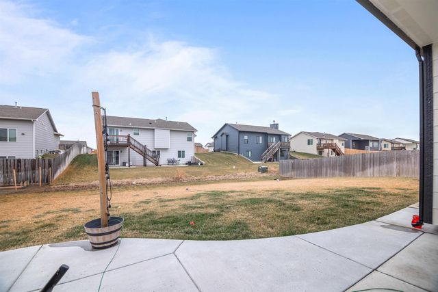 1842 S Bedford St, Wichita, KS 67207