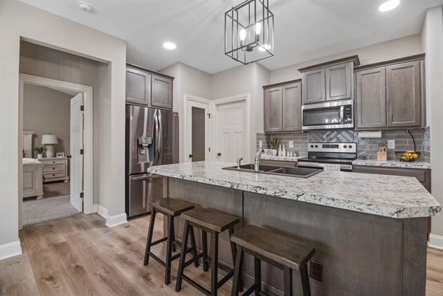 1842 S Bedford St, Wichita, KS 67207