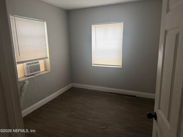 1590 W 28TH Street, Jacksonville, FL 32209