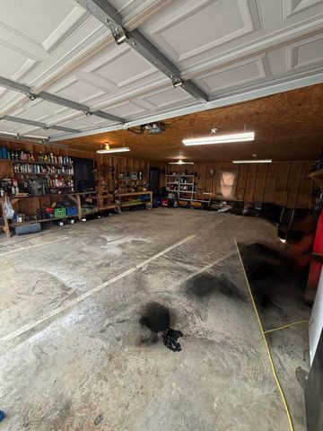 230 Johnson Road, Waynesburg, KY 40489